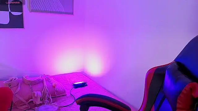 _sharlotte777 webcam