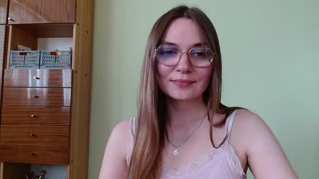 LooveELLYx webcam