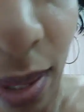 _Saraa- webcam