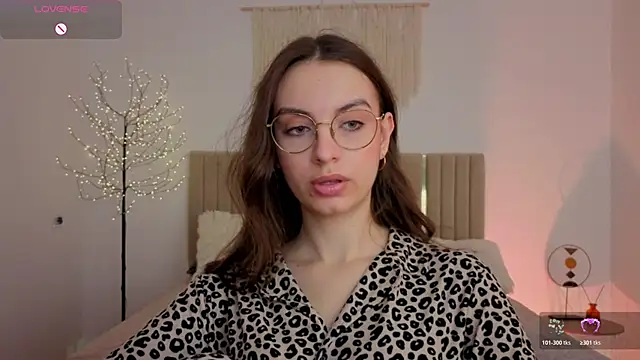 Real_cutie1 webcam