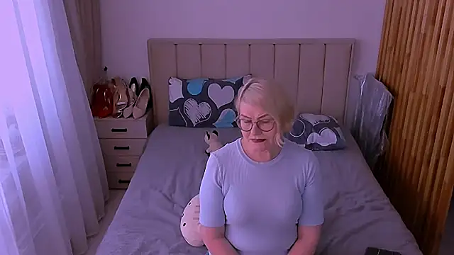 sabrinamacmarren webcam