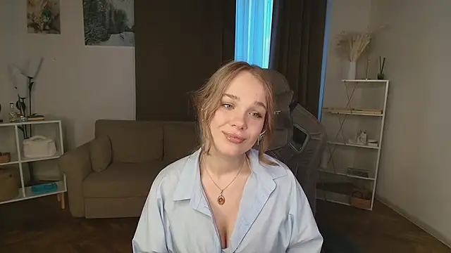 VetaIssacs webcam