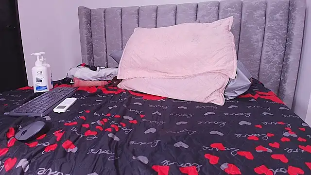 rubihops - Rubihops's free webcam - UK Sex Cams