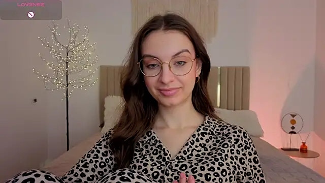 Real_cutie1 webcam