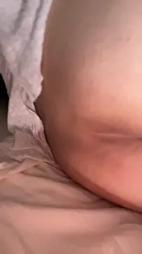 mo-mo-69 webcam
