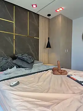 emily-Hornyy webcam