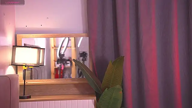 Tella_dream webcam