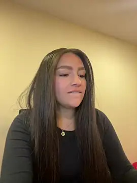 Alyha_Cortes webcam
