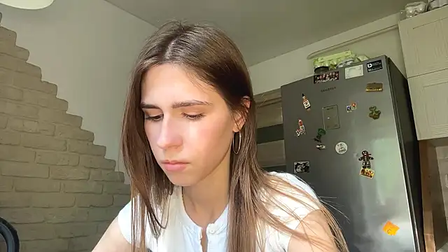 ZaraGuyette webcam