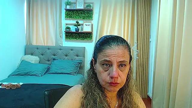 sasi_luna webcam