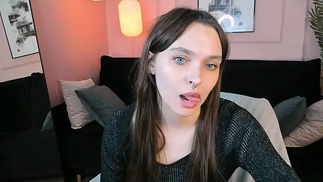 ChloeSunny webcam