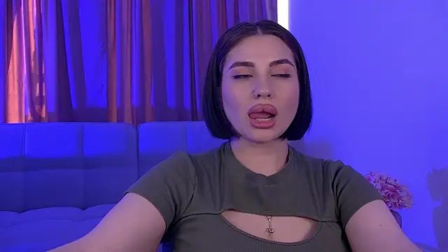 AdrianaToress webcam