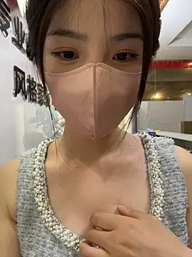 gougou13 live sex cam