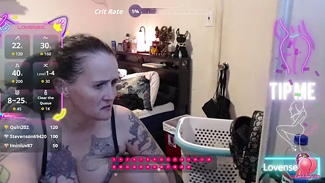 Demonicmiss webcam