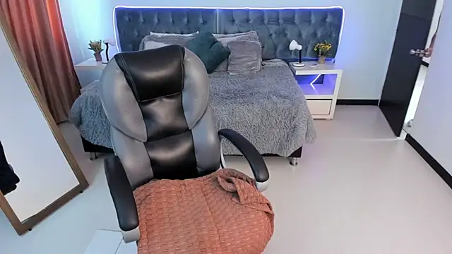 blair_red_ - Blair_red_'s free webcam - UK Sex Cams