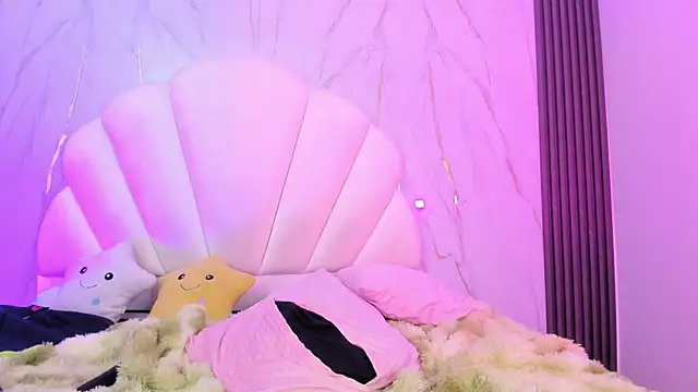 AliiceWonderland_ webcam