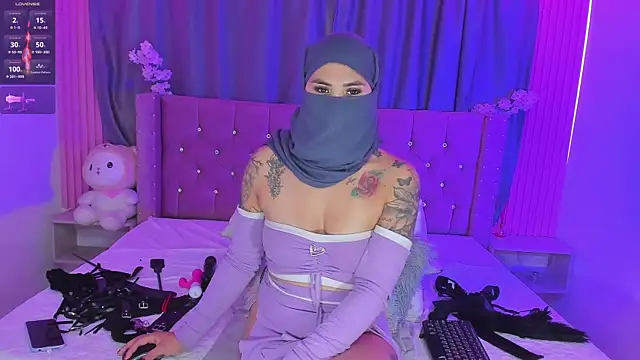 Nayla-Mouna webcam