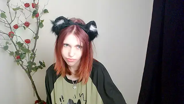 GuessMe___ webcam