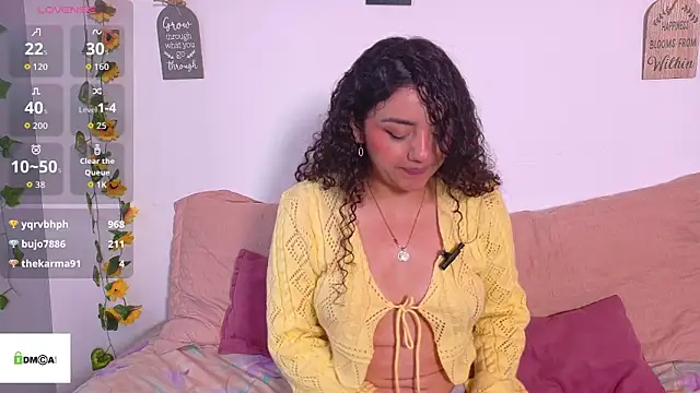 emiily_curly webcam