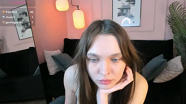 ChloeSunny webcam