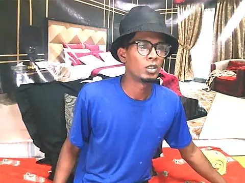 IndianThuggin webcam