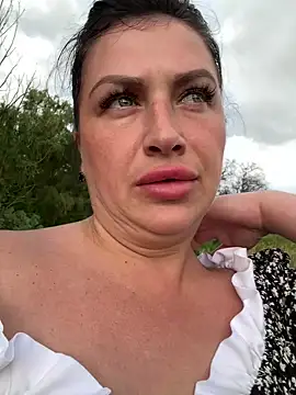 Lubovnikii Live Webcam on Stripchat