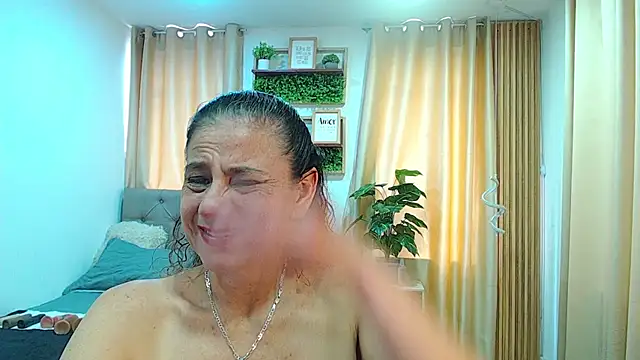 sasi_luna webcam