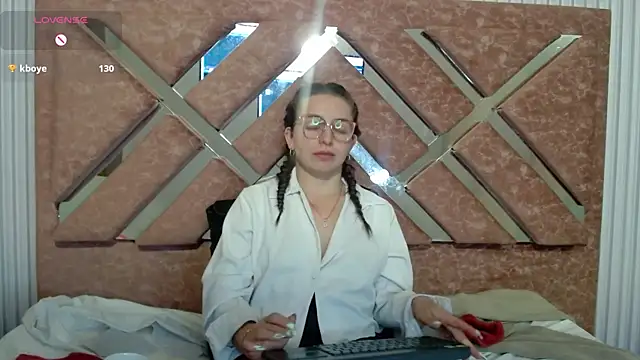 _isaabellaa webcam
