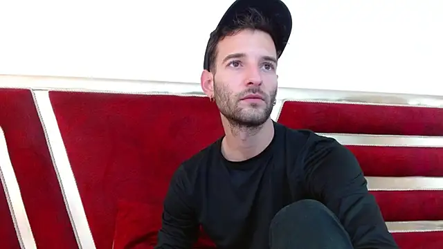 Christopher_saint webcam