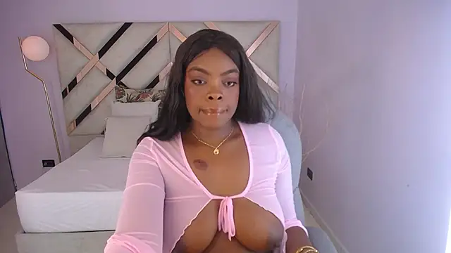 Maiacharris_ webcam