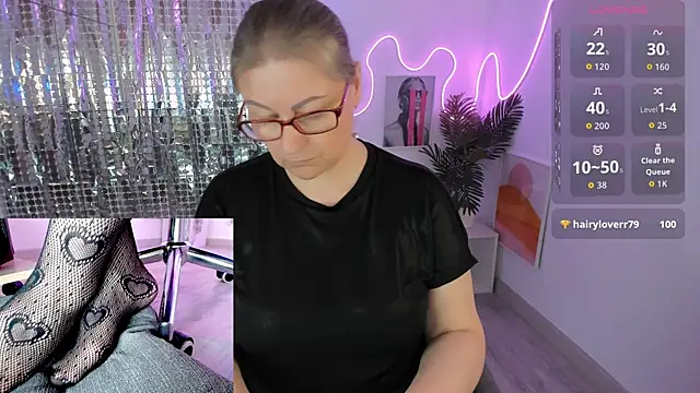 Alexandra_Kind webcam