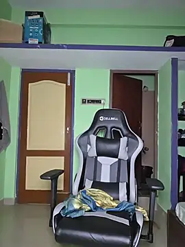 Isha_Sax webcam