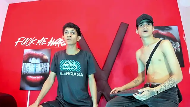 TWINKS_BOYSX webcam
