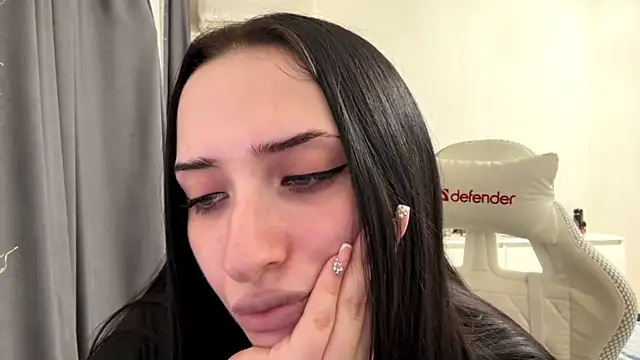 KiraJaydes webcam