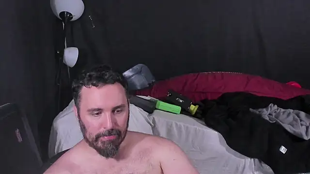 Metalstud webcam