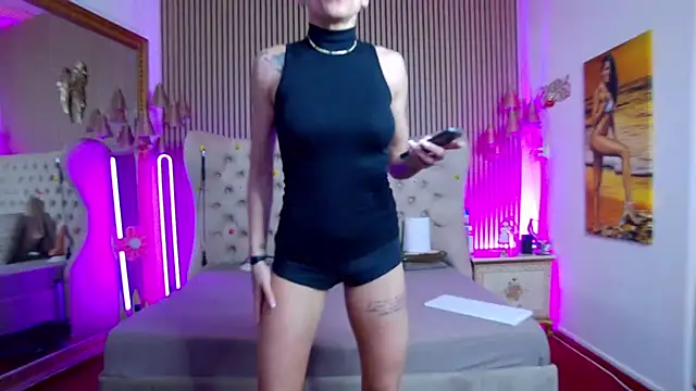 PlayfulShow webcam
