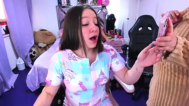 Luna_Analya webcam