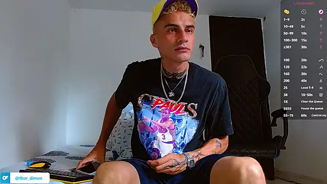 bray_hotboy777 webcam