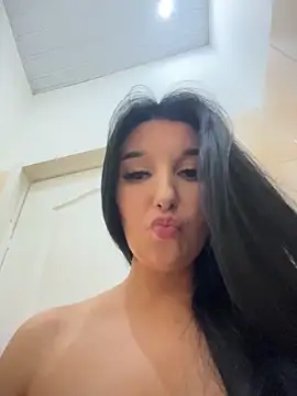 Tisha_Busty webcam