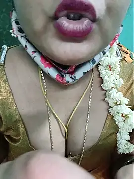 Ramya-hot-gueen webcam