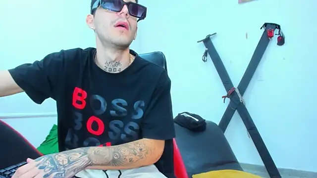 boy_max_latin webcam