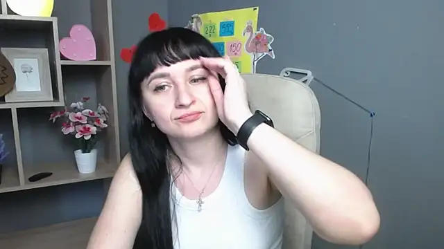 NinaFlawlees webcam