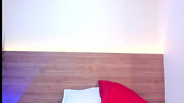 thamiina_ webcam