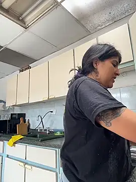 Afroditapoloo live sex cam