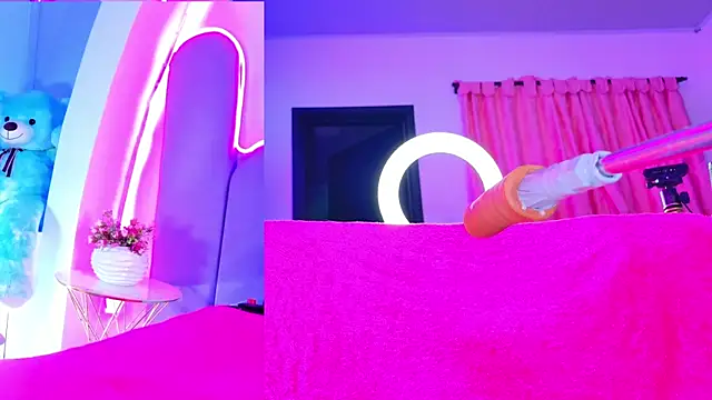 NathaxaLeans webcam