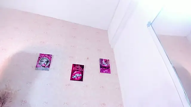 AMAIAA_LOVE webcam