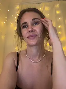 LucieMack webcam