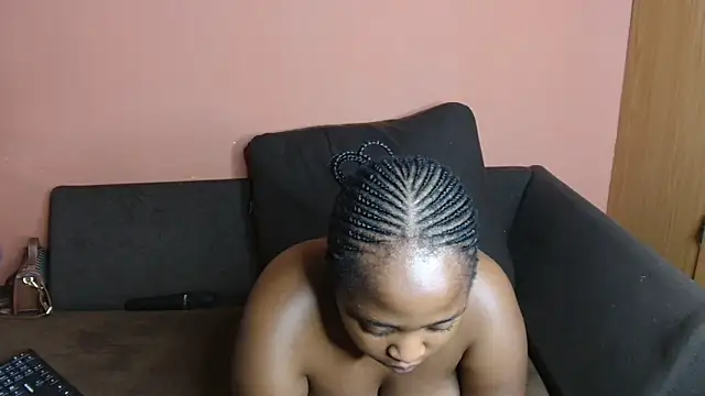 African_Busty webcam