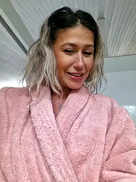 CelynaRoss webcam