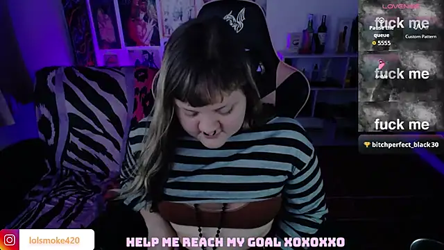 Bdsm_and_fries webcam
